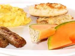 HealthyBreakfast,FruitandEggs